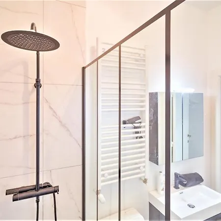 Lily Apartment. Historic Center Of Apartamento Amberes